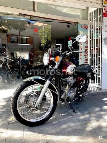Kawasaki W800 – Vista 3