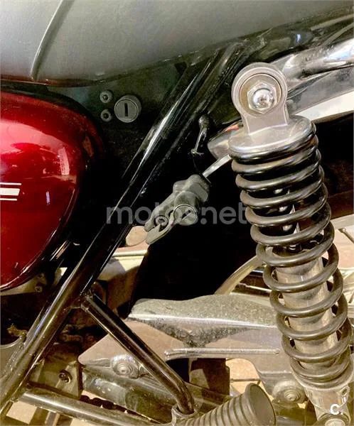 Kawasaki W800 – Vista 24