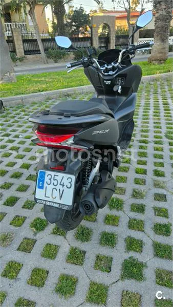 Honda PCX 125 – Vista 4