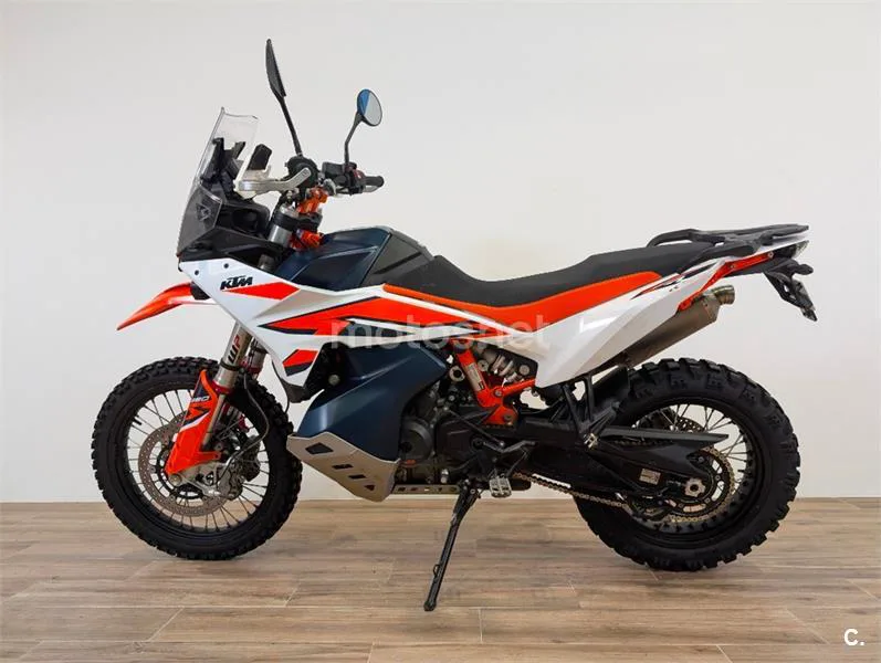 KTM 890 – Vista 5
