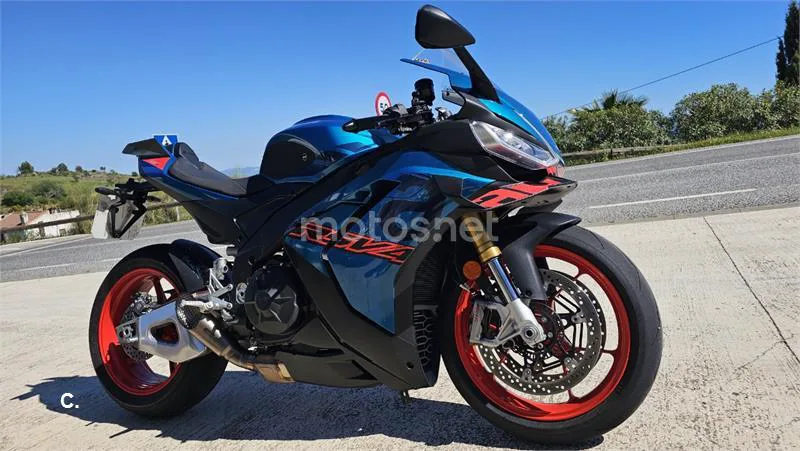 Aprilia RSV4 – Vista 6