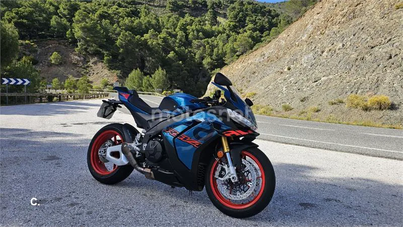 Aprilia RSV4 – Vista 9