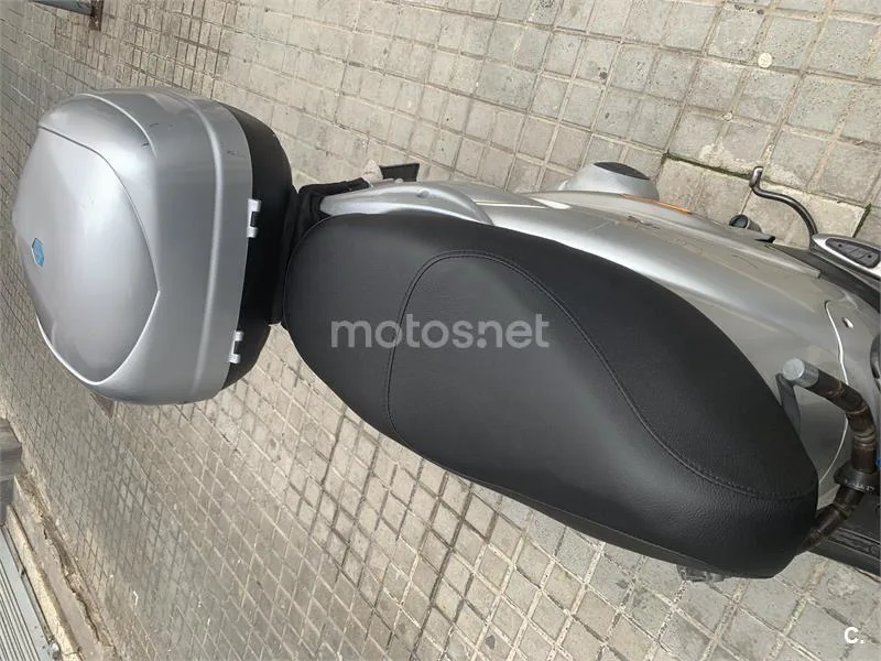 Piaggio LIBERTY 125 4T – Vista 11