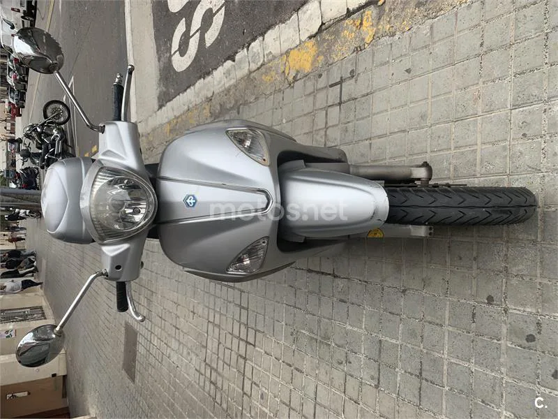 Piaggio LIBERTY 125 4T – Vista 7