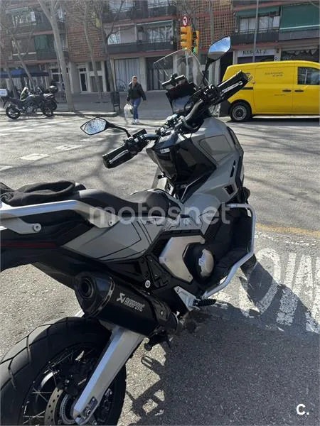 Honda X-ADV – Vista 3