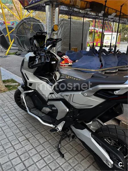 Honda X-ADV – Vista 9