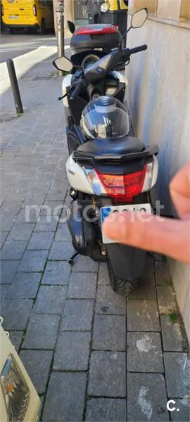 Yamaha NMAX – Vista 3