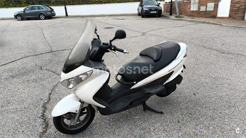 Suzuki Burgman 125 – Vista 2