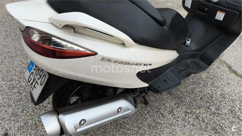 Suzuki Burgman 125 – Vista 7
