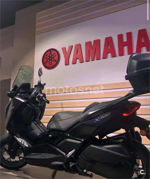 Yamaha XMAX 300 – Vista 4