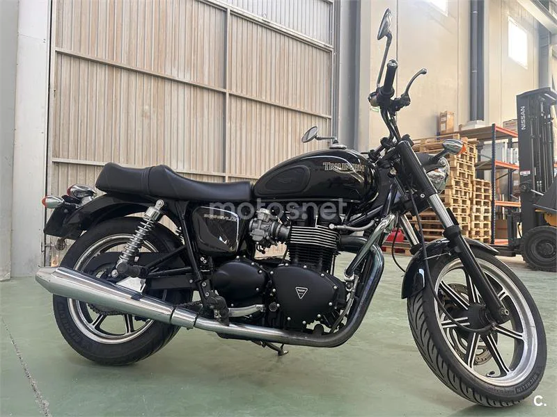 Triumph Bonneville T100 – Vista 3