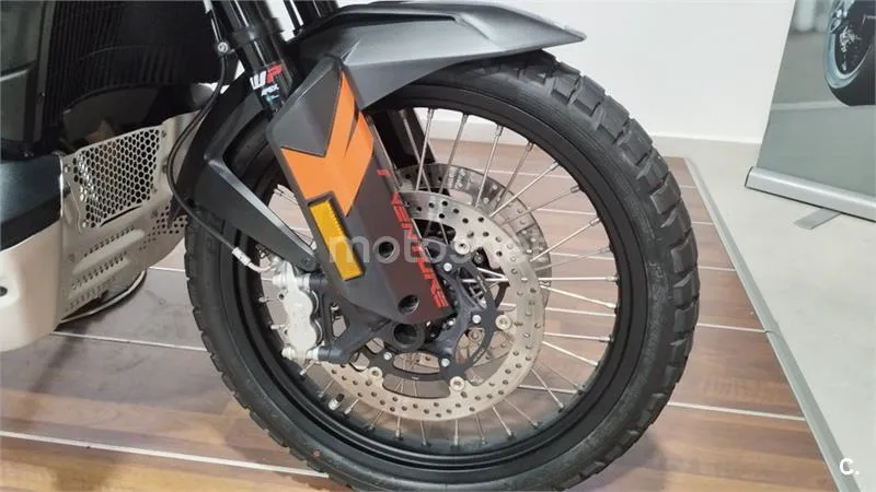 KTM 790 – Vista 15