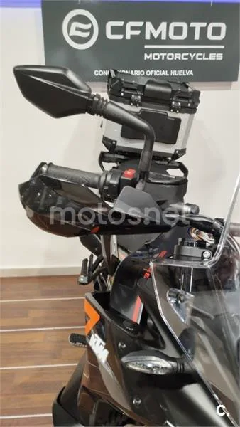 KTM 790 – Vista 25