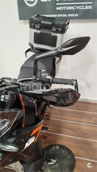 KTM 790 – Vista 26
