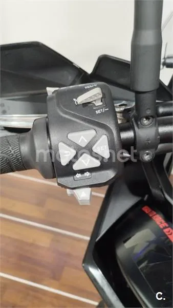 KTM 790 – Vista 42