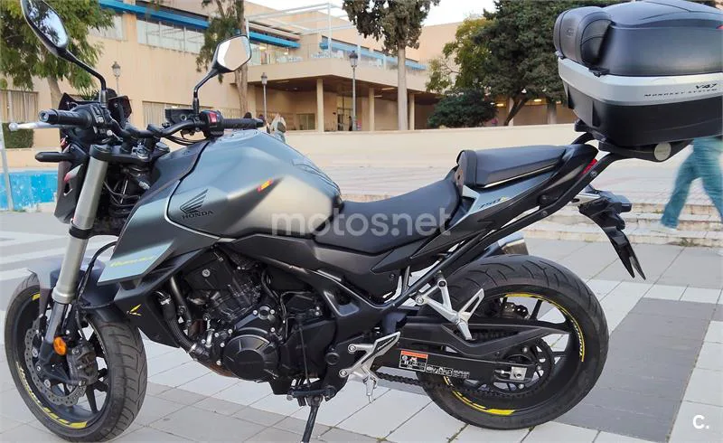 Honda CB 750 – Vista 4