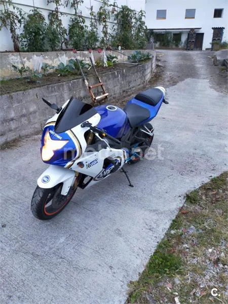 Suzuki GSX R600 – Vista 3