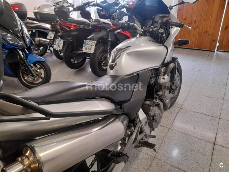 Honda CB 600 S – Vista 8