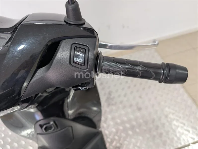 Honda SH 125i – Vista 11