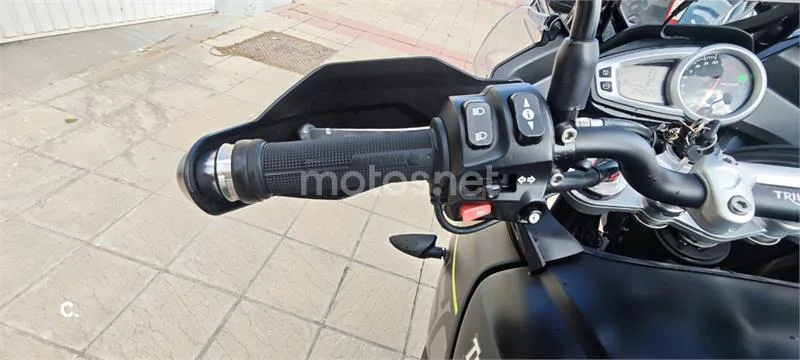 Triumph Tiger Sport 1050 – Vista 7