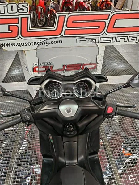 Yamaha XMAX 125 – Vista 21