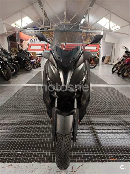 Yamaha XMAX 125 – Vista 8