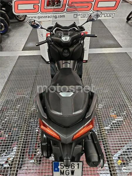 Yamaha XMAX 125 – Vista 9
