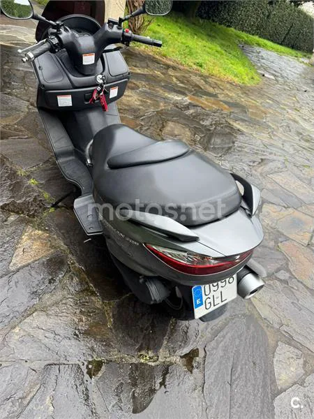 Suzuki Burgman 200 – Vista 4