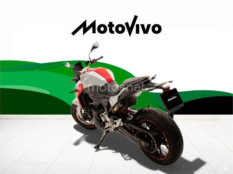 BMW F 900 R – Vista 3