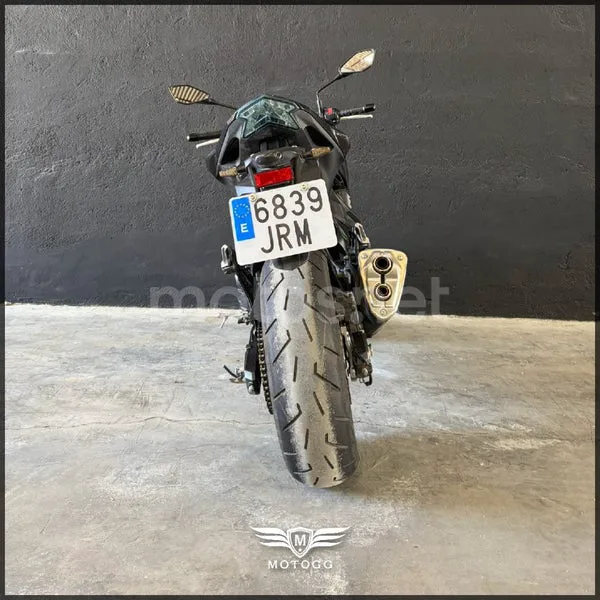 Kawasaki Z800 – Vista 10