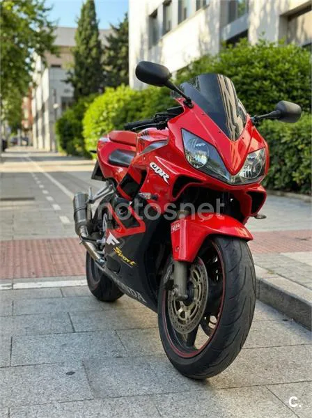 Honda CBR 600F Sport – Vista 3