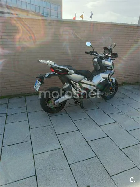 Honda X-ADV – Vista 7