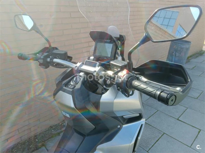 Honda X-ADV – Vista 9