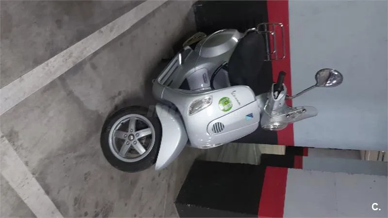 Vespa LX 125 – Vista 6