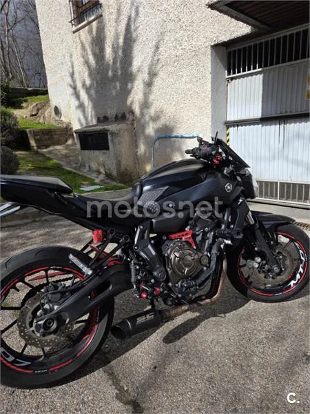 Yamaha MT-07 – Vista 3