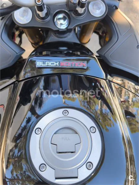 Yamaha Fazer 8 – Vista 36