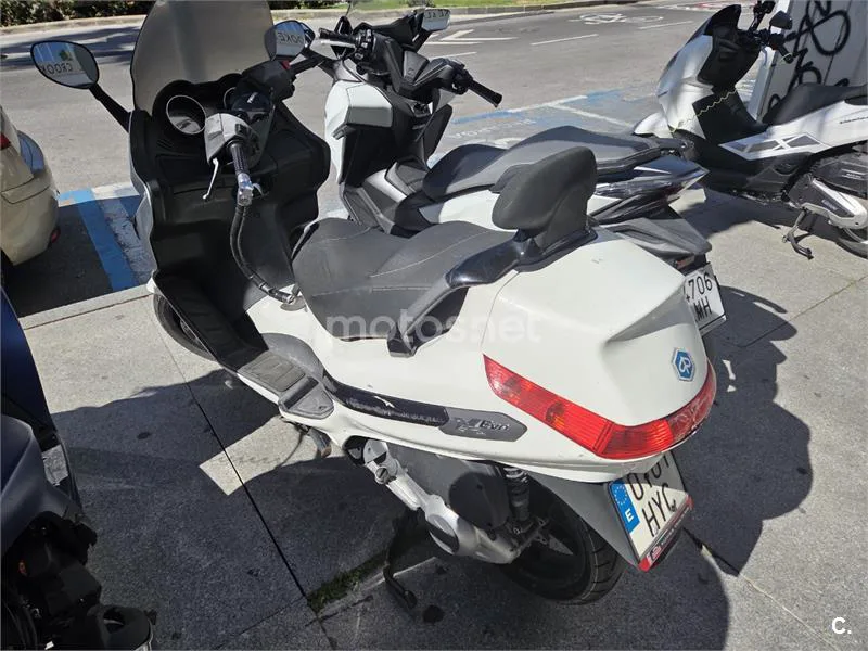 Piaggio X EVO 125 – Vista 5