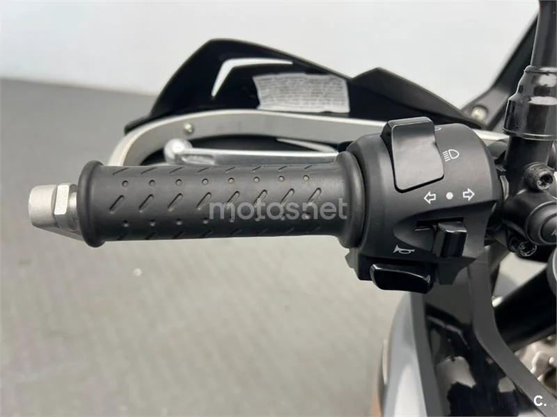Voge 650 DSX – Vista 13