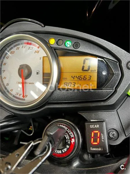 Kawasaki Z750 – Vista 19