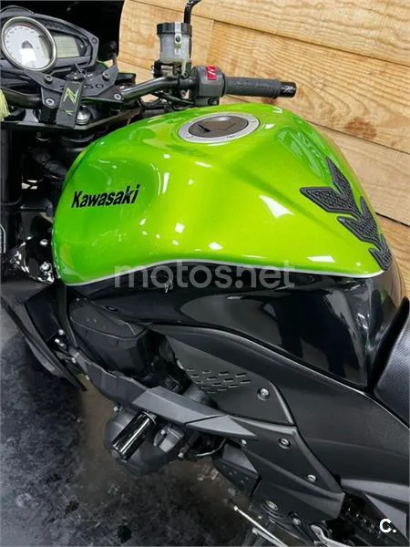 Kawasaki Z750 – Vista 7