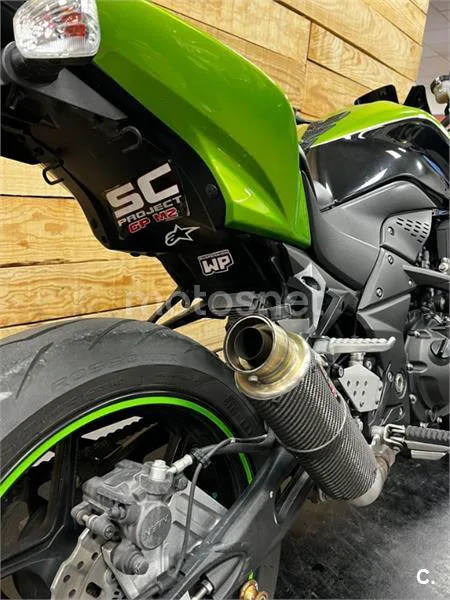 Kawasaki Z750 – Vista 9