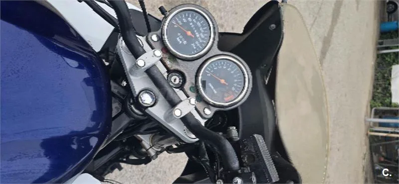 Suzuki GS 500F – Vista 6