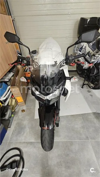 Kawasaki Z 750 – Vista 5