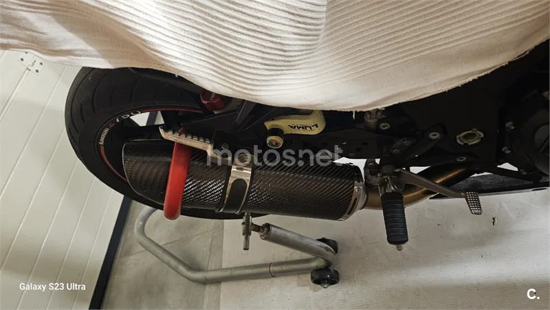 Kawasaki Z 750 – Vista 6