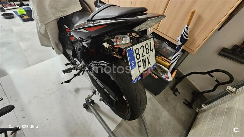 Kawasaki Z 750 – Vista 8