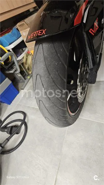 Kawasaki Z 750 – Vista 10