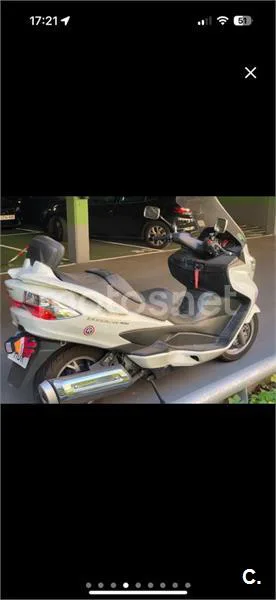 Suzuki Burgman 400 – Vista 6