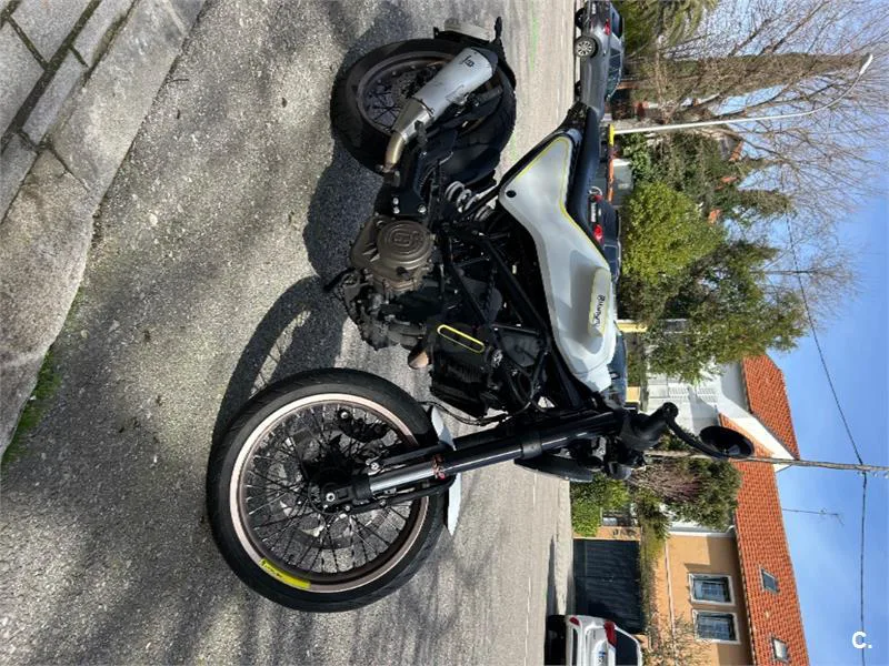 Husqvarna Vitpilen 401 – Vista 6