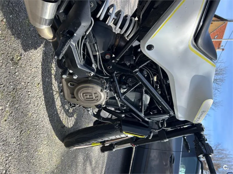 Husqvarna Vitpilen 401 – Vista 9