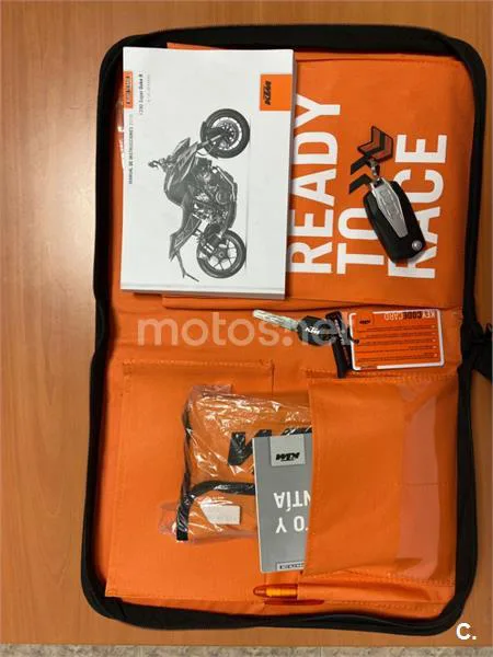 KTM 1290 Super Duke R – Vista 5